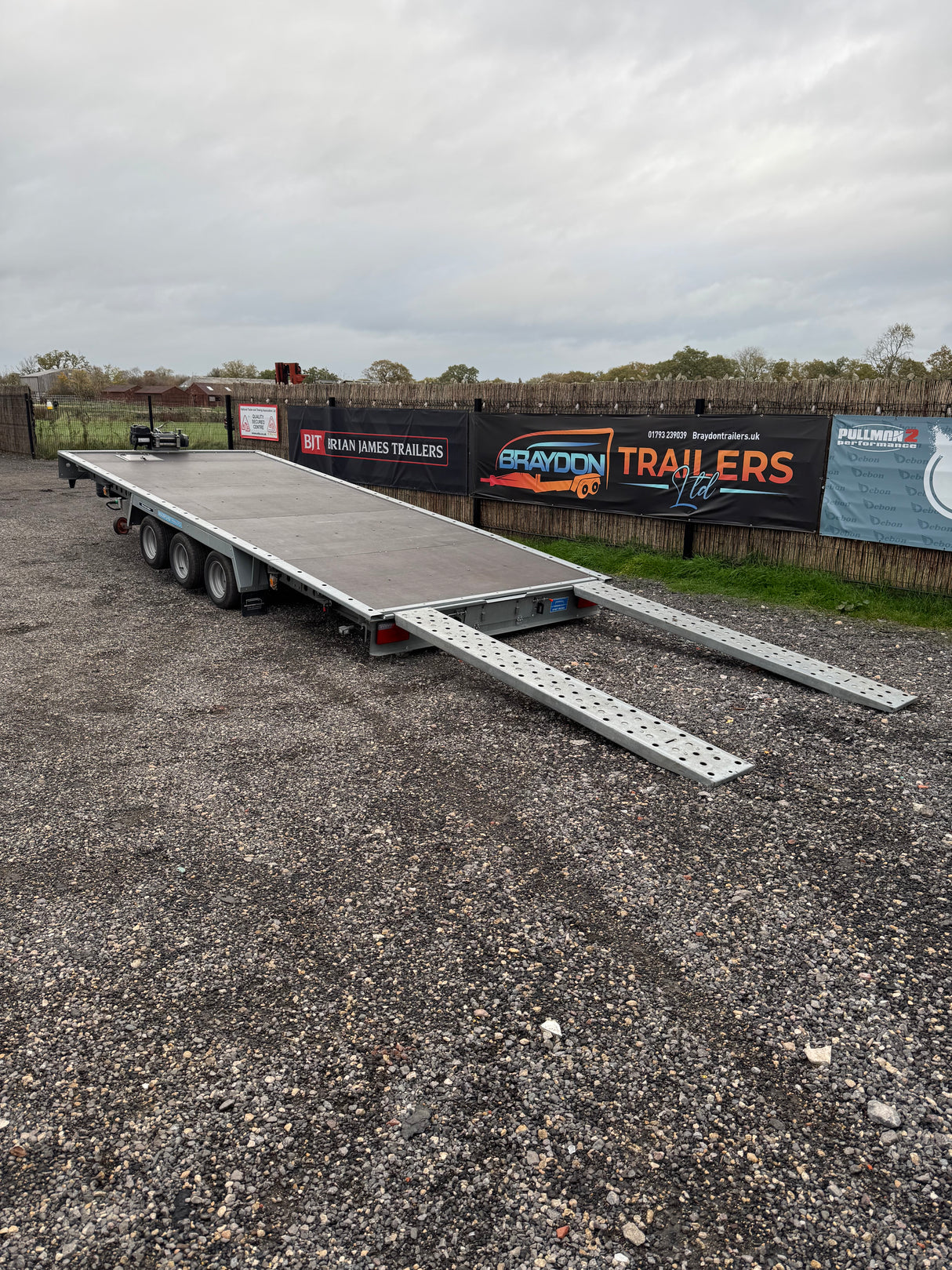 Woodford FBT231 Flatbed 18’x7’3” 5500 x 2220mm 3500kg Tri Axle Tilt Bed Trailer