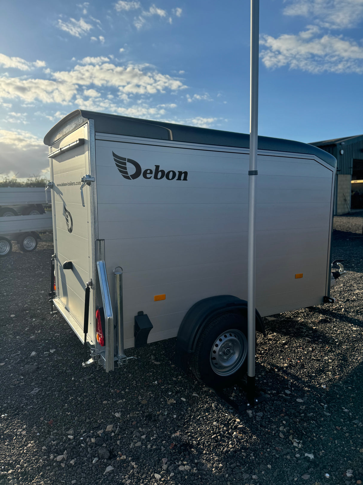 Debon Roadster C255 Single Axle Box Van Trailer