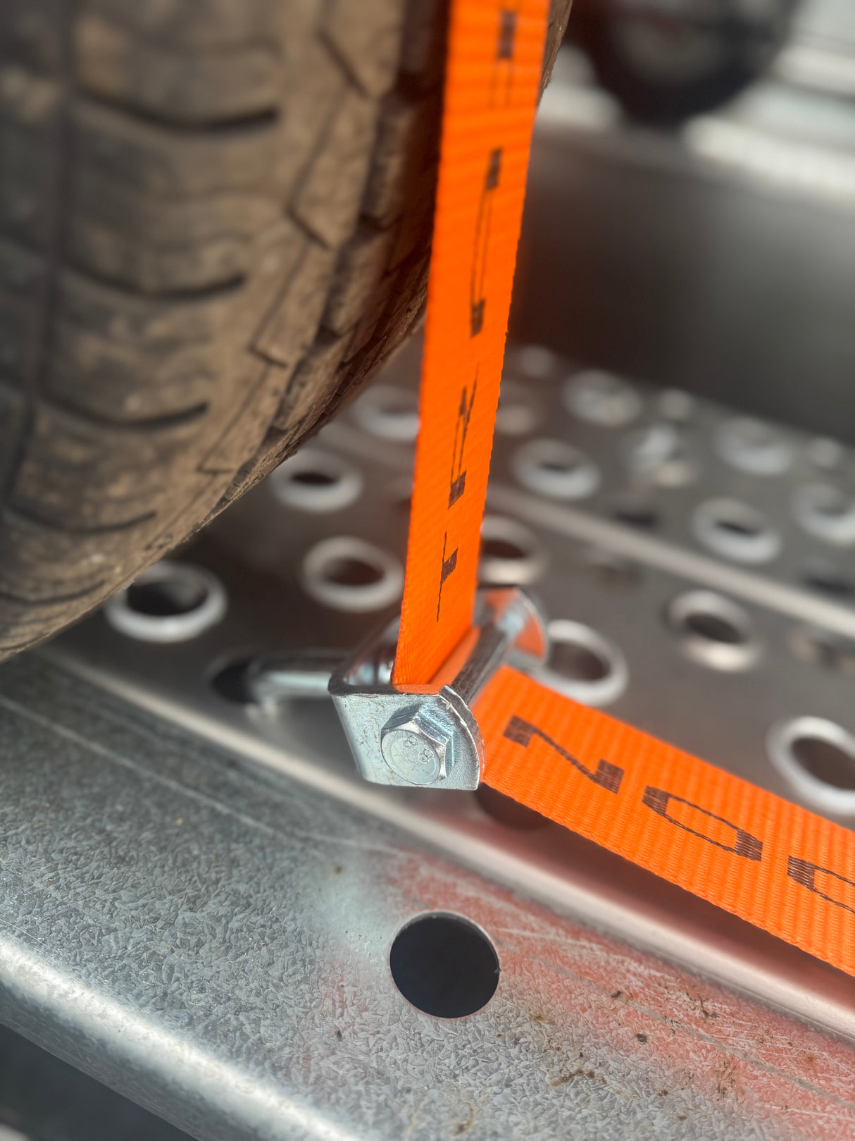 Sleeved Over Wheel Ratchet Strap With Swivel Hooks 3.5M x 50mm Straps