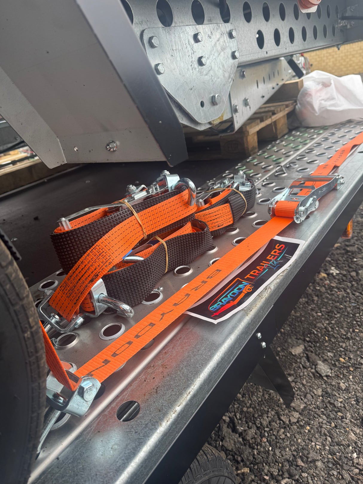 Sleeved Over Wheel Ratchet Strap With Swivel Hooks 3.5M x 50mm Straps