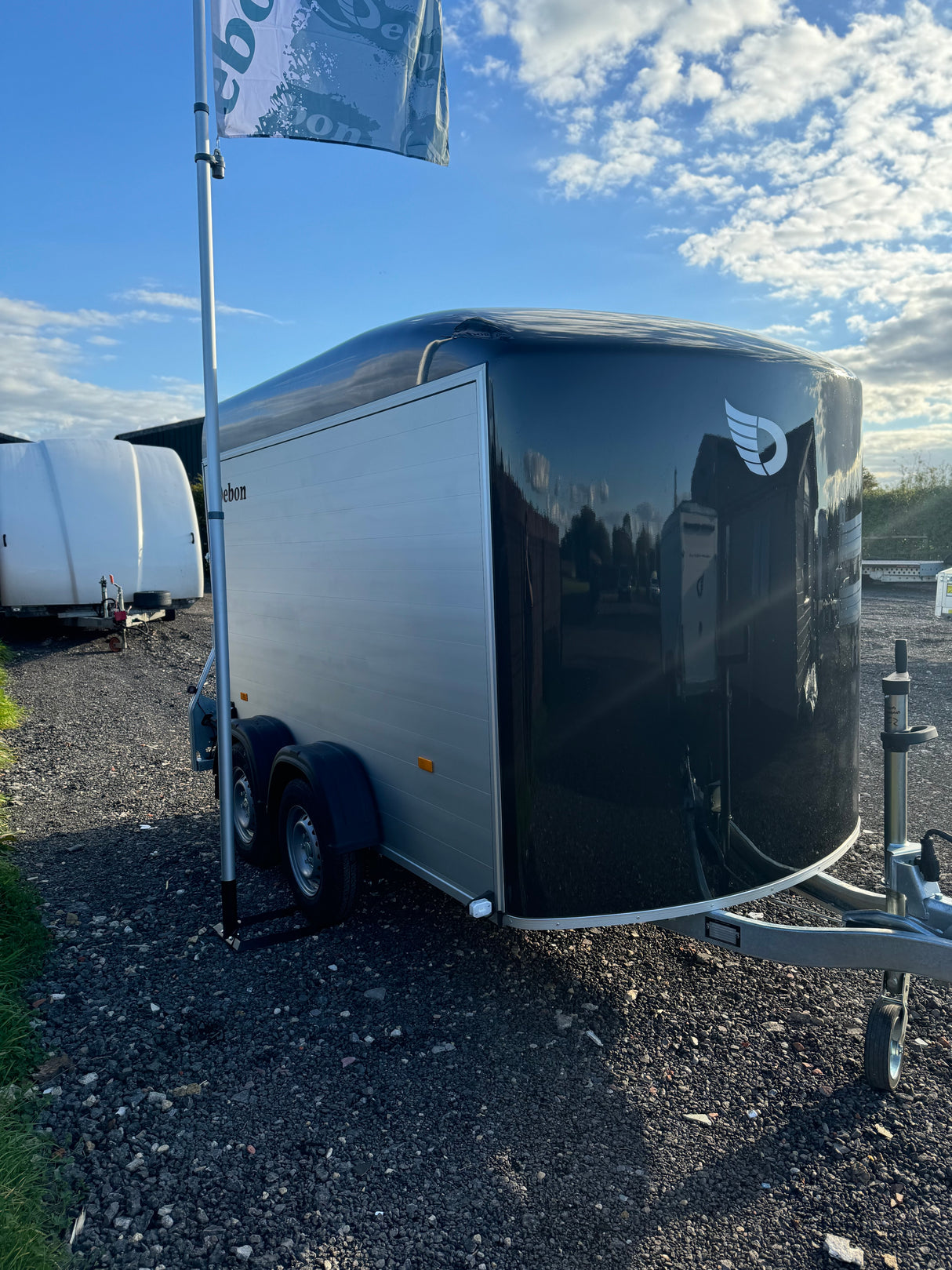 Debon Roadster C500 Twin Axle Box Van Trailer