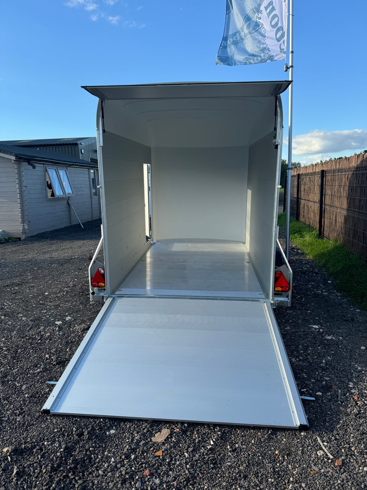 Debon Roadster C500 Twin Axle Box Van Trailer