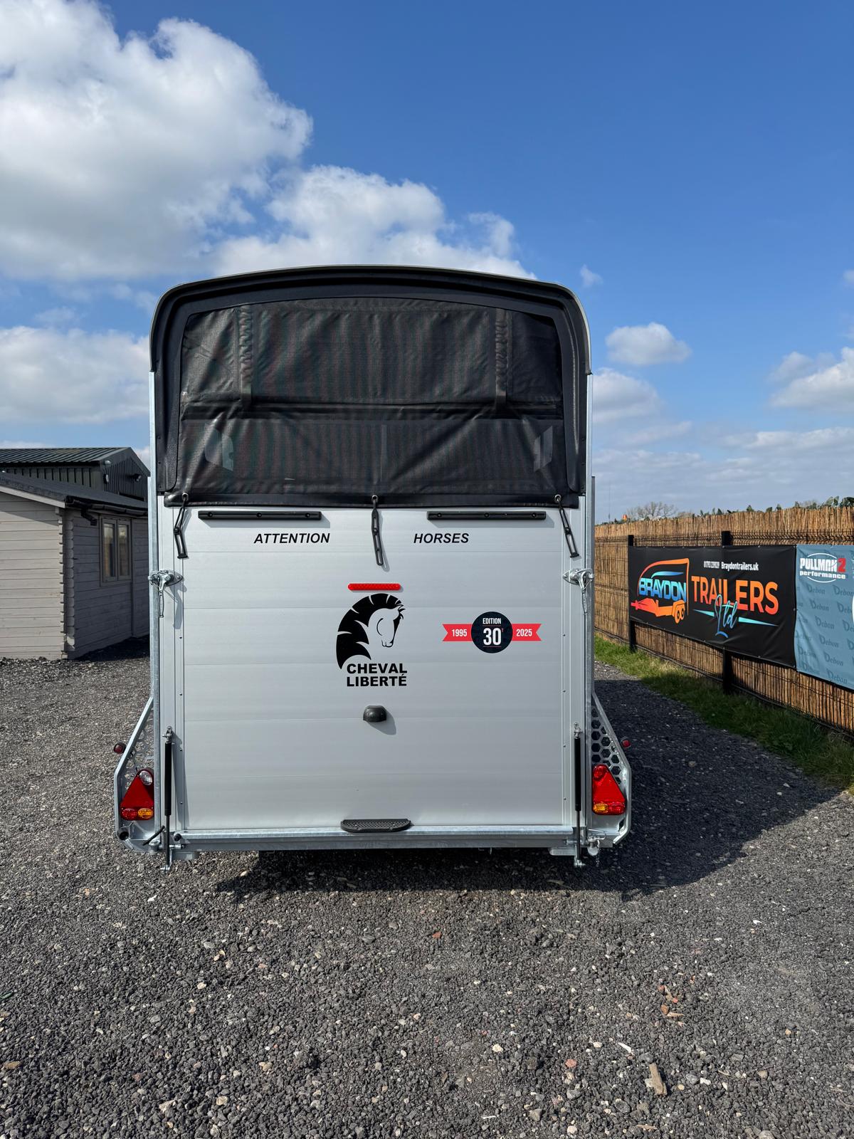 Cheval Liberte Touring XL Horse Trailer with Tack Room Double Horse Box Trailer