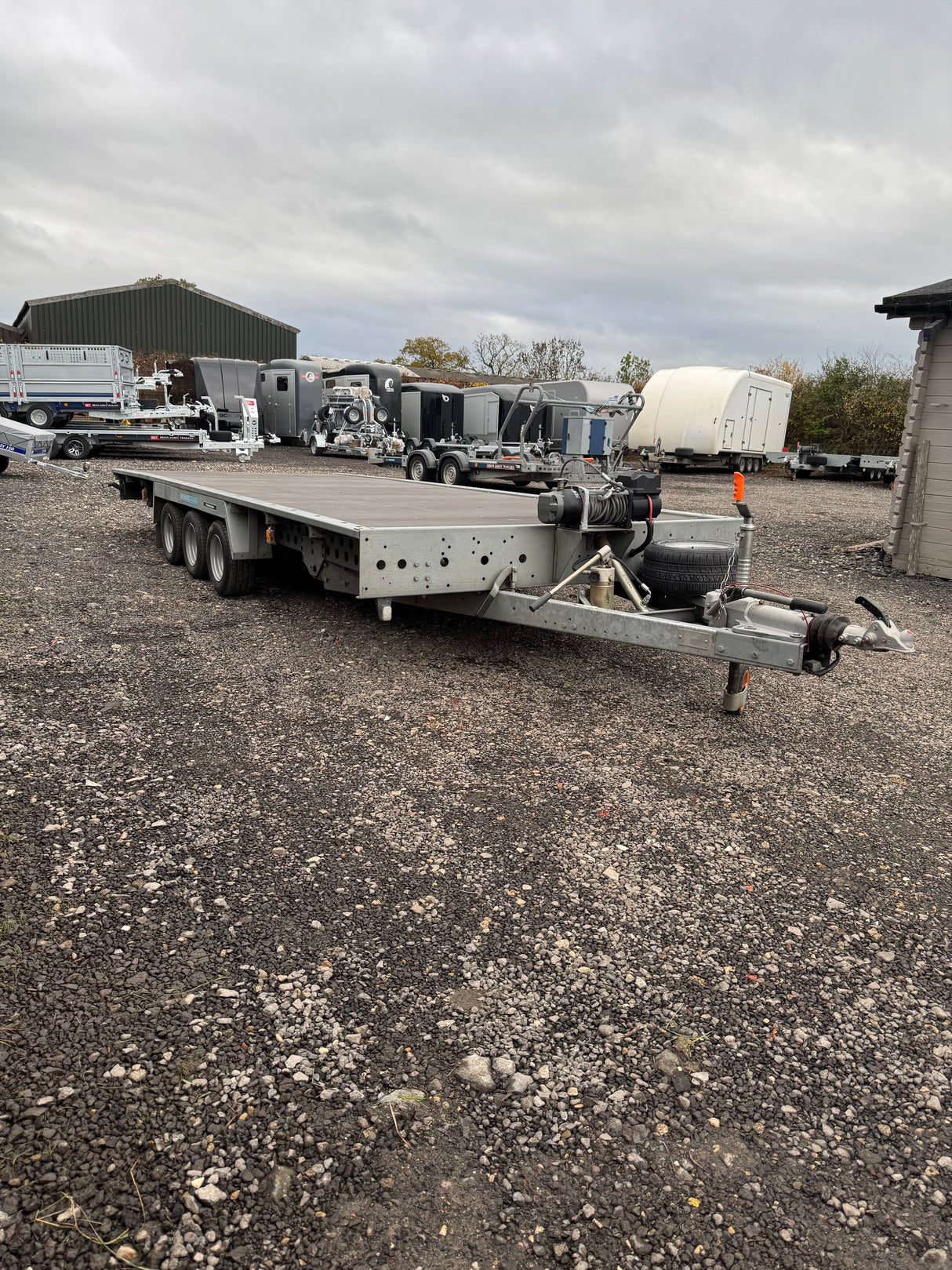 Woodford FBT231 Flatbed 18’x7’3” 5500 x 2220mm 3500kg Tri Axle Tilt Bed Trailer