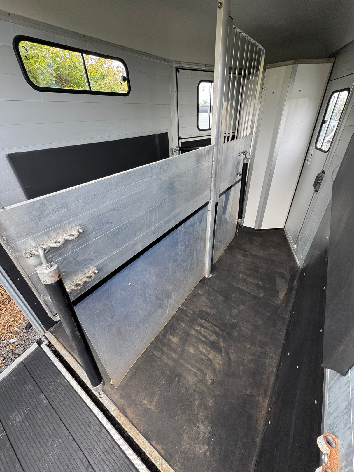 2022 Cheval Touring Country Horse Trailer SOLD