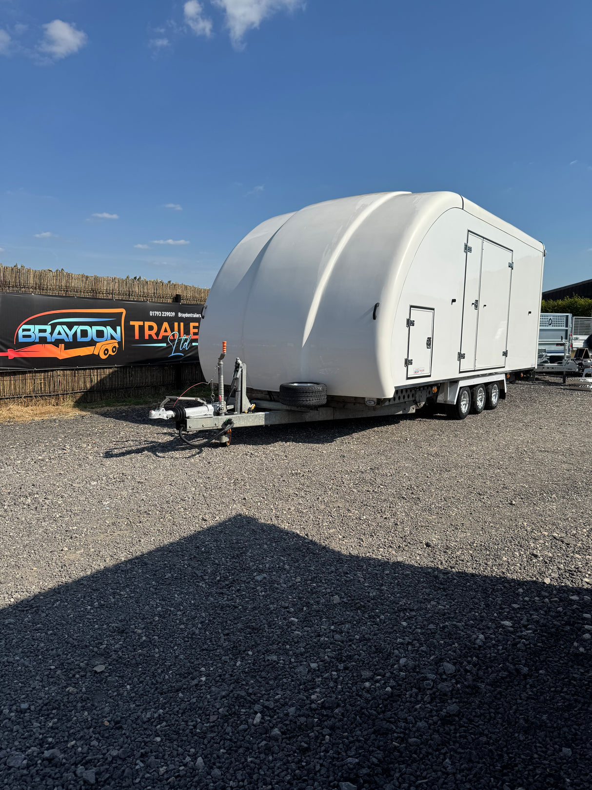 2022 Woodford RL6011 Enclosed Tilt Car Transporter Trailer 18′ X 7′ 8” 5.5m x 2.3m