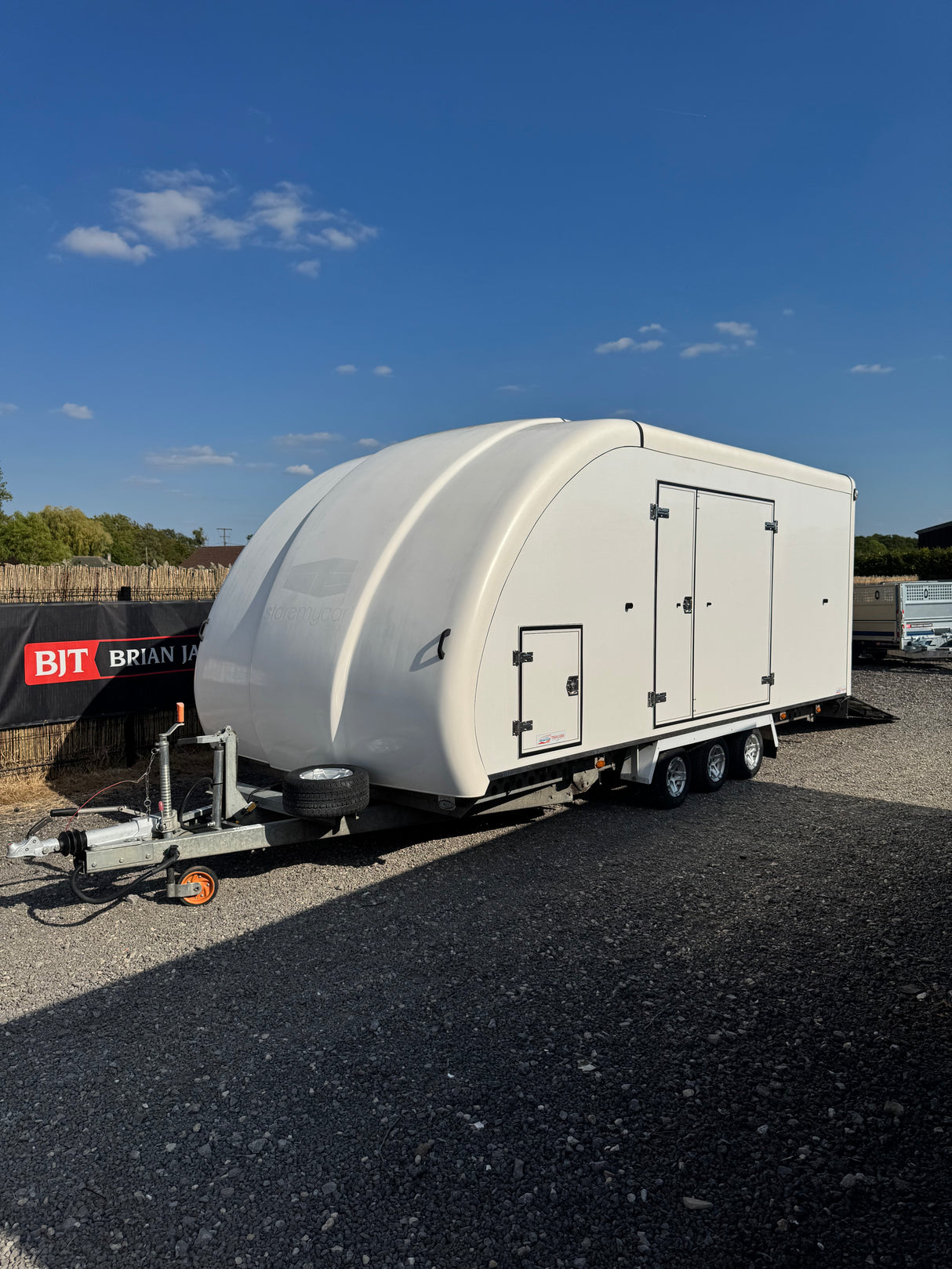 2022 Woodford RL6011 Enclosed Tilt Car Transporter Trailer 18′ X 7′ 8” 5.5m x 2.3m