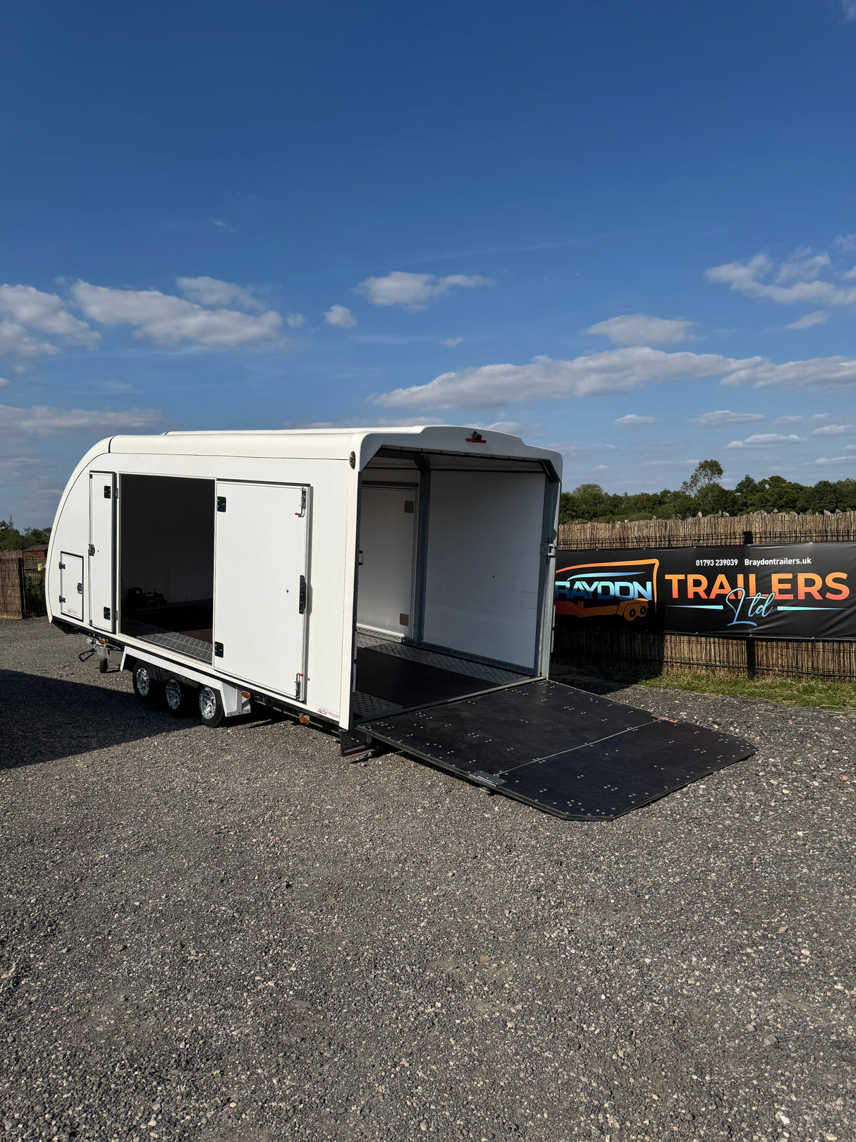 2022 Woodford RL6011 Enclosed Tilt Car Transporter Trailer 18′ X 7′ 8” 5.5m x 2.3m