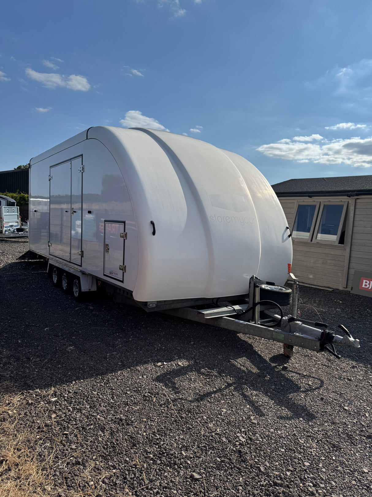 2022 Woodford RL6011 Enclosed Tilt Car Transporter Trailer 18′ X 7′ 8” 5.5m x 2.3m