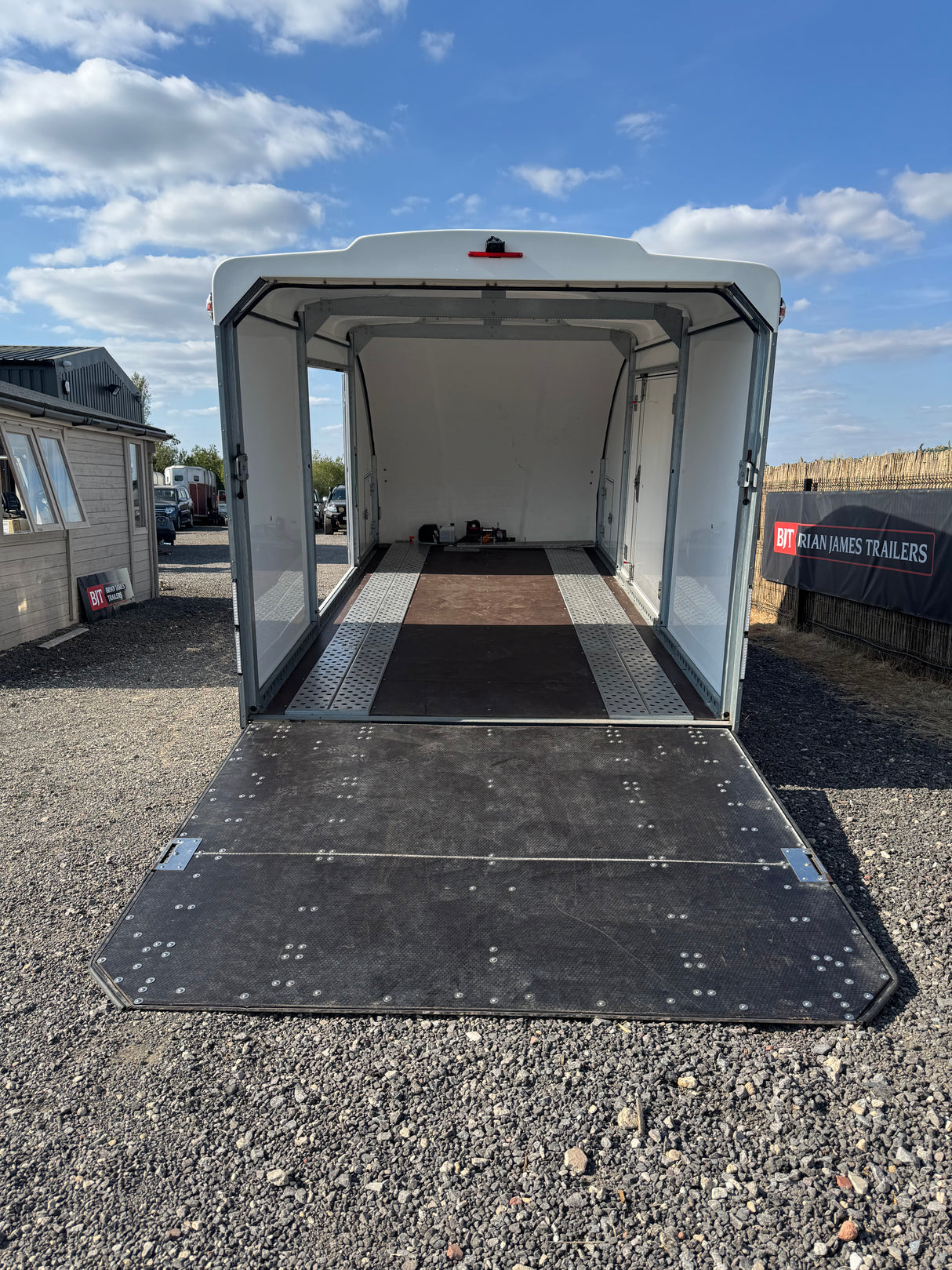 2022 Woodford RL6011 Enclosed Tilt Car Transporter Trailer 18′ X 7′ 8” 5.5m x 2.3m