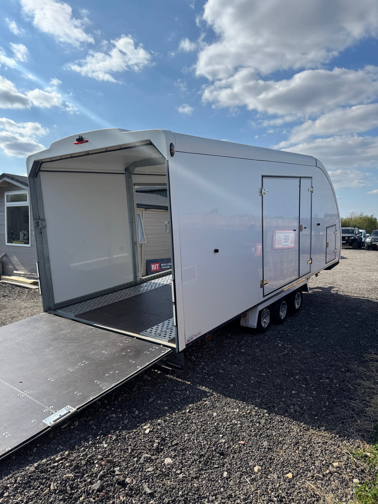 2022 Woodford RL6011 Enclosed Tilt Car Transporter Trailer 18′ X 7′ 8” 5.5m x 2.3m