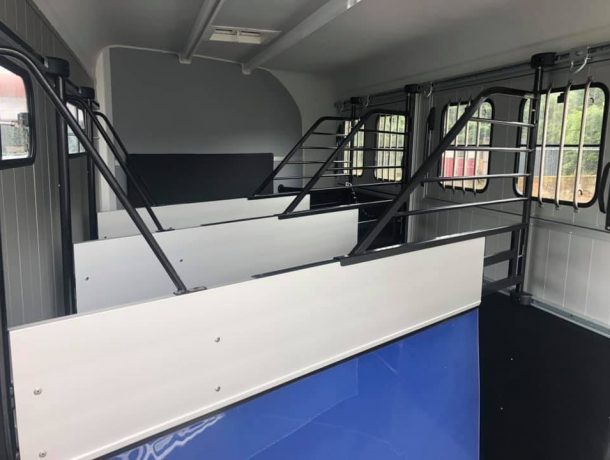 Cheval Liberte MAXI 4 Diagonal Loading Large Horse Trailer Herringbone With Built-in Tack Room